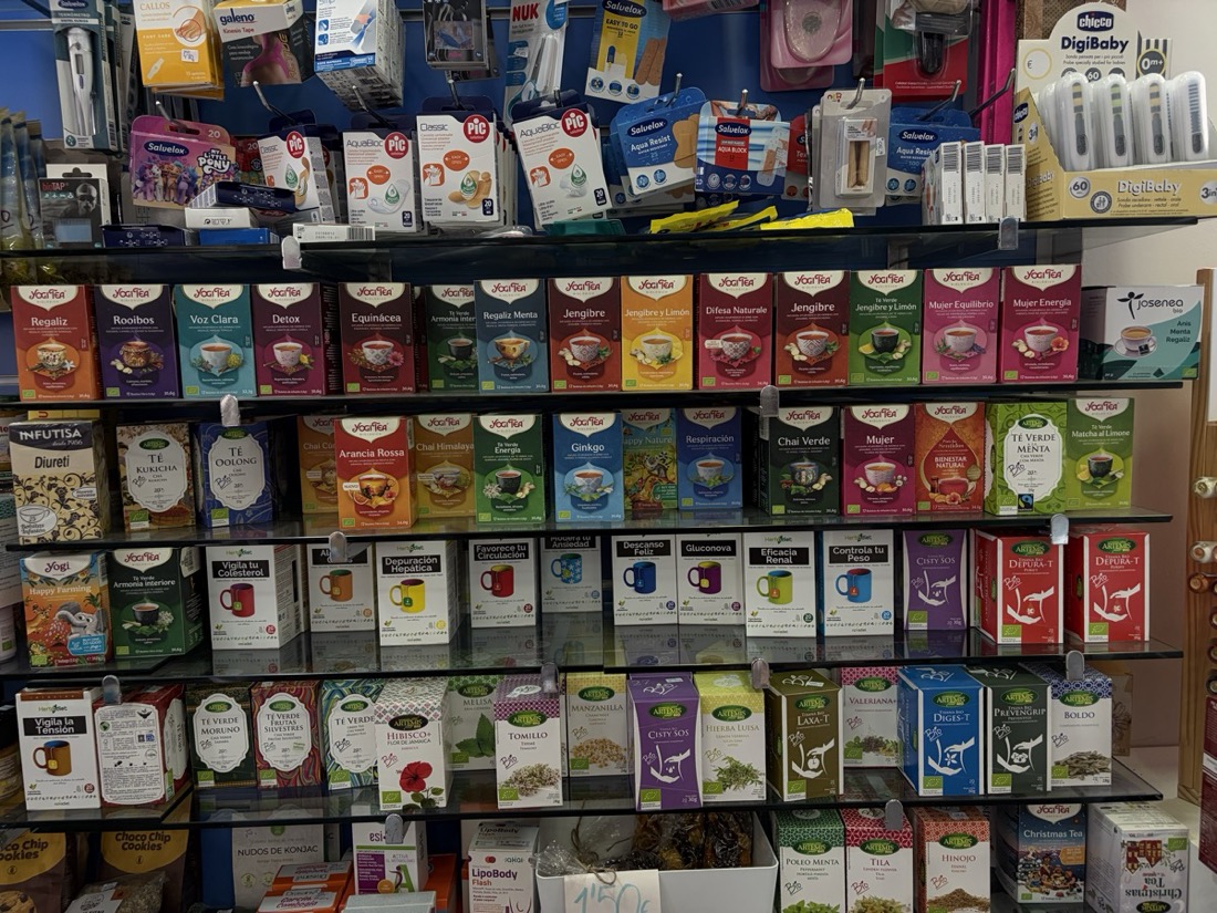 Estantería de infusiones y tés